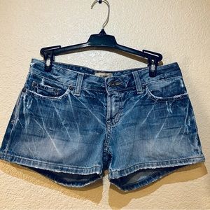BKE Women’s size 27 (Waist) Distressed Denim Shorts